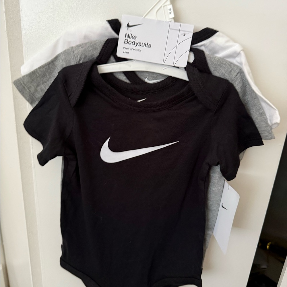 Nike Kids Black and Gray Bodysuit Set